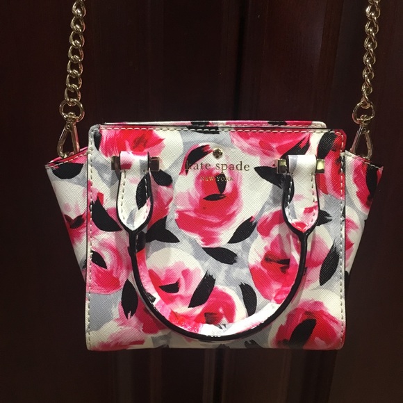 kate spade Handbags - NWOT Kate Spade ♠️🌷 Rose Floral Crossbody Purse